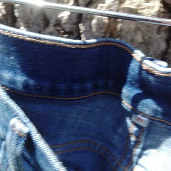 👀 Big Discount!👀Levi Shorts in size 31 - Picture 4 of 4